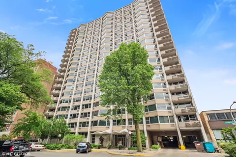 555 W Cornelia Ave #606, Chicago, IL 60657