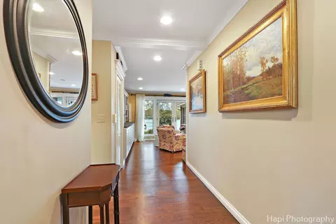 Entry Way - 714 S Riverside Dr, Mchenry, IL 60050 photo 4 of 5