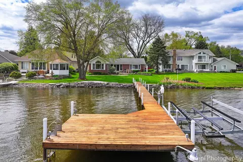 Other - 714 S Riverside Dr, Mchenry, IL 60050 photo 3 of 8