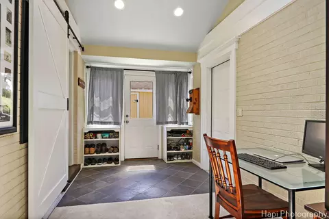 Entry Way - 714 S Riverside Dr, Mchenry, IL 60050 photo 5 of 5
