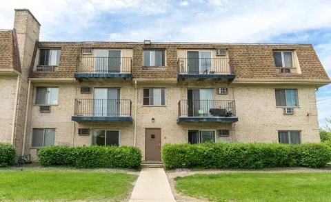 277 Shorewood Dr #2C, Glendale Heights, IL 60139