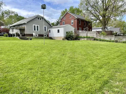 Exterior - 1603 11th St, Peru, IL 61354 photo 5 of 8