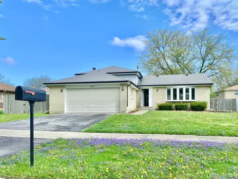 6062 Elm Ln, Matteson, IL 60443