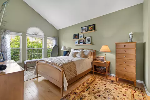 Bedroom - 589 Prestwick Ln, Wheeling, IL 60090 photo 2 of 3