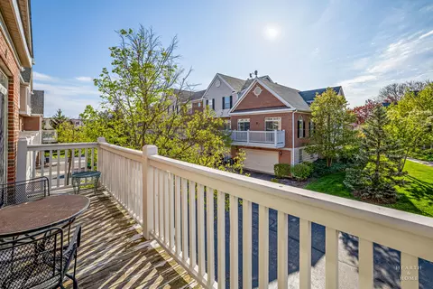 Exterior - 589 Prestwick Ln, Wheeling, IL 60090 photo 2 of 2