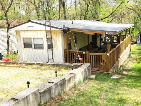 2163 Woodhaven, Sublette, IL 61367
