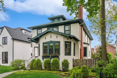 1504 Elmwood Ave, Wilmette, IL 60091