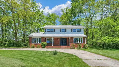 18251 E County Road 750n, Charleston, IL 61920