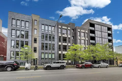 1008 N Larrabee St #PH-4S, Chicago, IL 60610