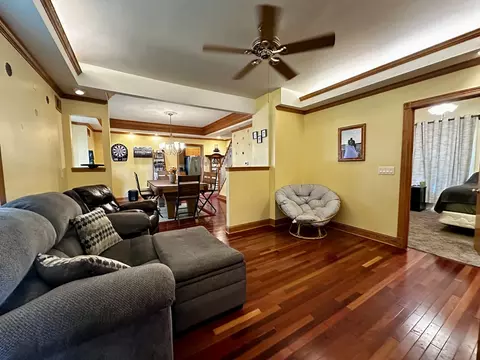 409 E Main St, Heyworth, IL 61745 photo 8