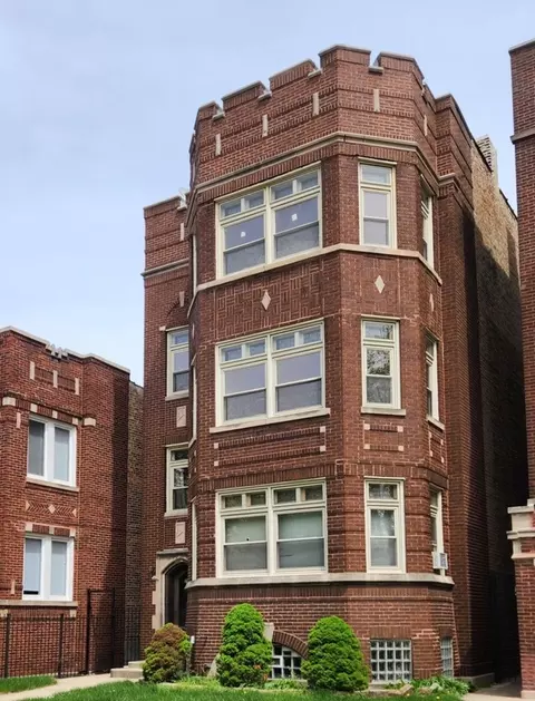 7943 S Vernon Ave, Chicago, IL 60619