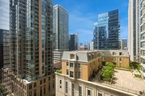 30 E Huron St #1406, Chicago, IL 60611 photo 14