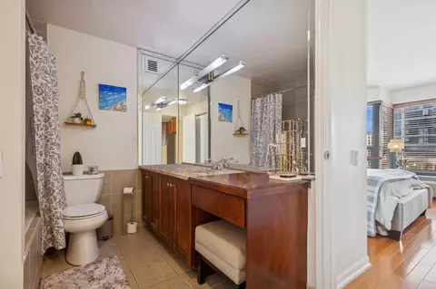 30 E Huron St #1406, Chicago, IL 60611 photo 11