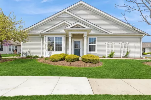13472 Delaney Rd, Huntley, IL 60142