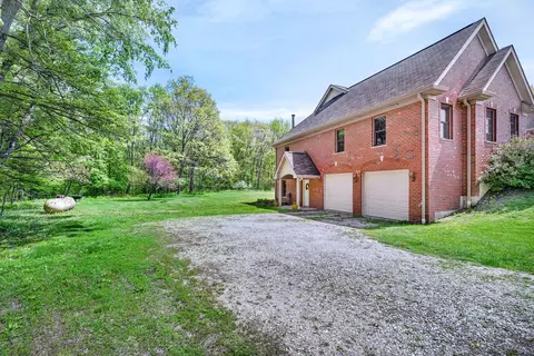 Exterior - 3265 Benson Rd, Morris, IL 60450 photo 10 of 15