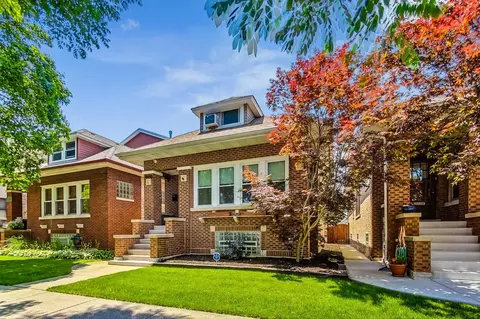5824 N Fairfield Ave, Chicago, IL 60659