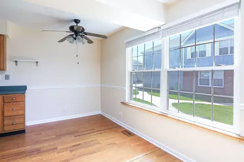 Dining - 1482 Timber Trl #B, Wheaton, IL 60189 photo 1 of 1