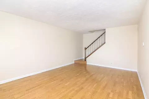 Living - 1482 Timber Trl #B, Wheaton, IL 60189 photo 2 of 4