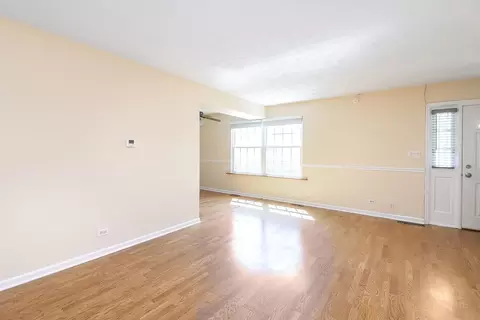 Living - 1482 Timber Trl #B, Wheaton, IL 60189 photo 4 of 4