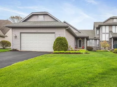 1212 Sanctuary Cir #4B-R, Rockford, IL 61107