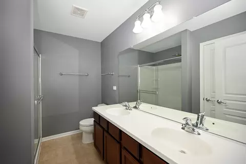 241 Devoe Dr, Oswego, IL 60543 photo 9