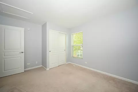 241 Devoe Dr, Oswego, IL 60543 photo 11