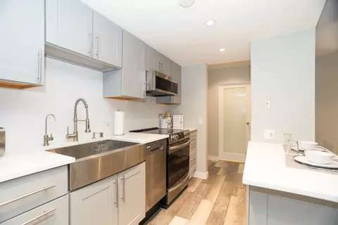 Kitchen - 40 E 9th St #614, Chicago, IL 60605 photo 3 of 4