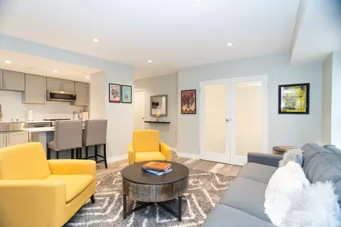 Living - 40 E 9th St #614, Chicago, IL 60605 photo 4 of 6