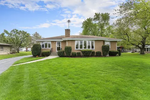 2137 Glenwood Lansing Rd, Lynwood, IL 60411