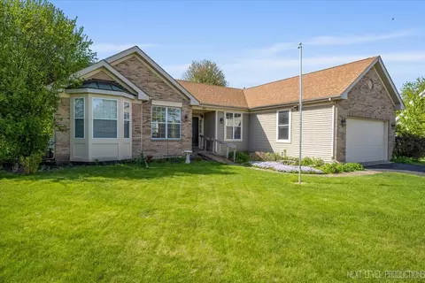 Exterior - 80 Barn Swallow Ct, Aurora, IL 60506 photo 2 of 7