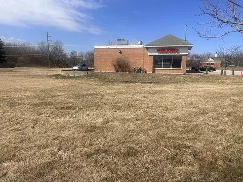 34625 N Il Route 83 Rd, Grayslake, IL 60030