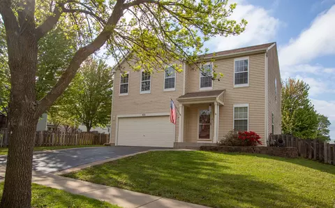 421 Lexington Dr, Romeoville, IL 60446