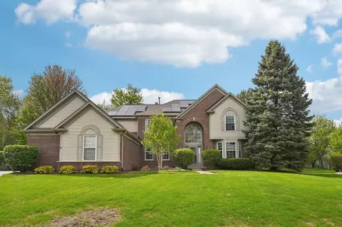 Exterior - 5 Stillwater Ct, Algonquin, IL 60102 photo 2 of 9