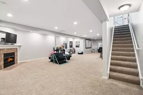 Entry Way - 5 Stillwater Ct, Algonquin, IL 60102 photo 6 of 6
