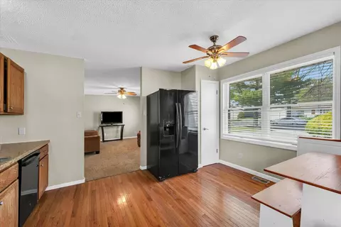 1907 Bittersweet Dr, Champaign, IL 61821 photo 10