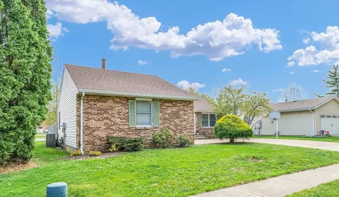 1907 Bittersweet Dr, Champaign, IL 61821 photo 3