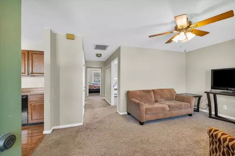 1907 Bittersweet Dr, Champaign, IL 61821 photo 5
