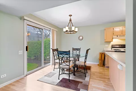 1277 Silk Oak Ln, Bartlett, IL 60103 photo 10