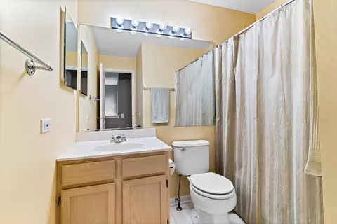 1277 Silk Oak Ln, Bartlett, IL 60103 photo 17