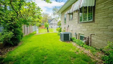 214 W Watson St, Forrest, IL 61741 photo 4