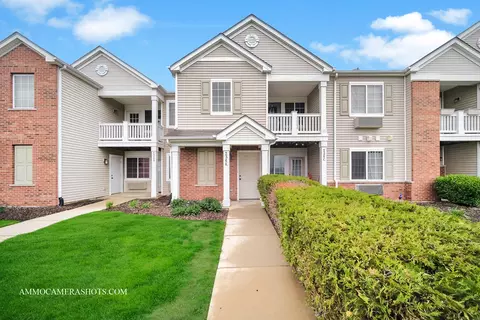 236 Bertram Dr #K, Yorkville, IL 60560