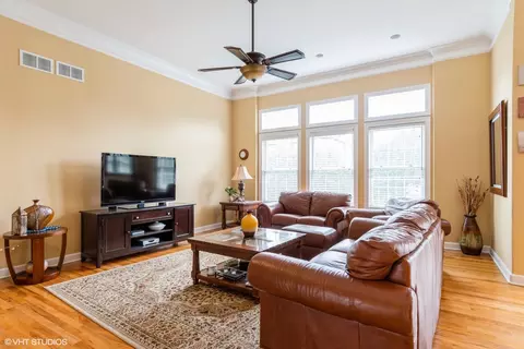 Living - 12116 Winterberry Ln, Plainfield, IL 60585 photo 3 of 4