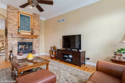 Living - 12116 Winterberry Ln, Plainfield, IL 60585 photo 4 of 4