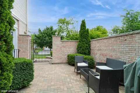 Exterior - 12116 Winterberry Ln, Plainfield, IL 60585 photo 2 of 6