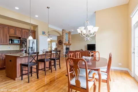 Dining - 12116 Winterberry Ln, Plainfield, IL 60585 photo 1 of 3