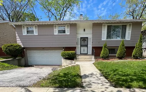 3500 Maple Ln, Hazel Crest, IL 60429