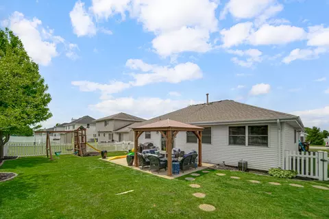 1611 Saddle Run Ln, Beecher, IL 60401 photo 25