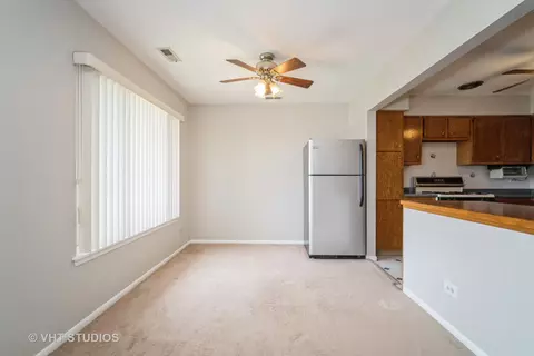 1770 Robin Ln #B, Hoffman Estates, IL 60169 photo 7