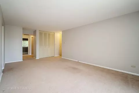 1770 Robin Ln #B, Hoffman Estates, IL 60169 photo 9