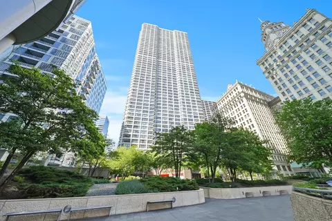 405 N Wabash Ave #4510, Chicago, IL 60611